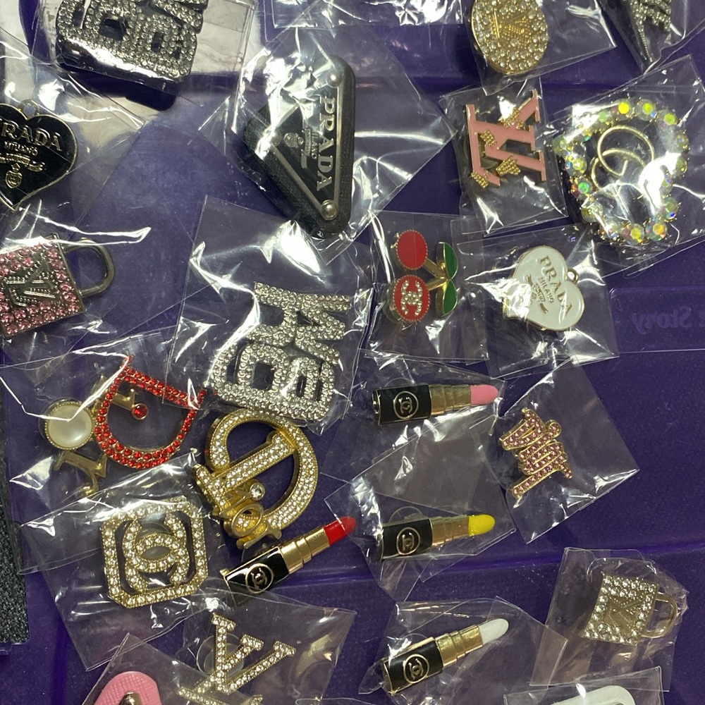 Croc charms
